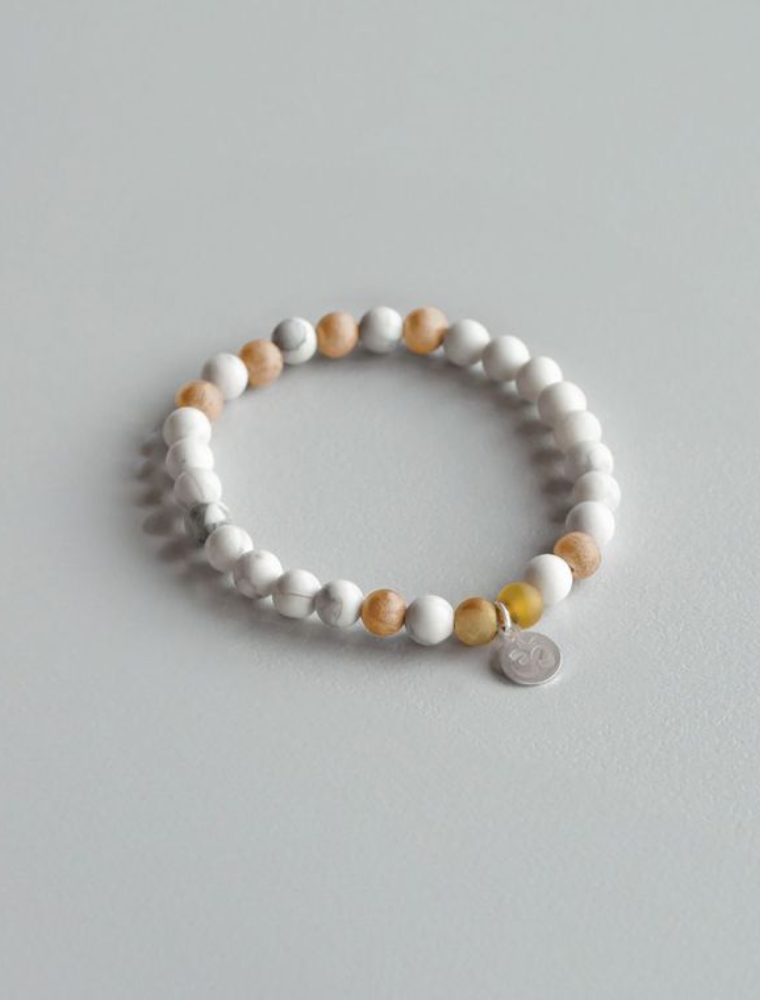 Armband, Howlith Edelstein, weiß grau, Anhänger Spirit of OM