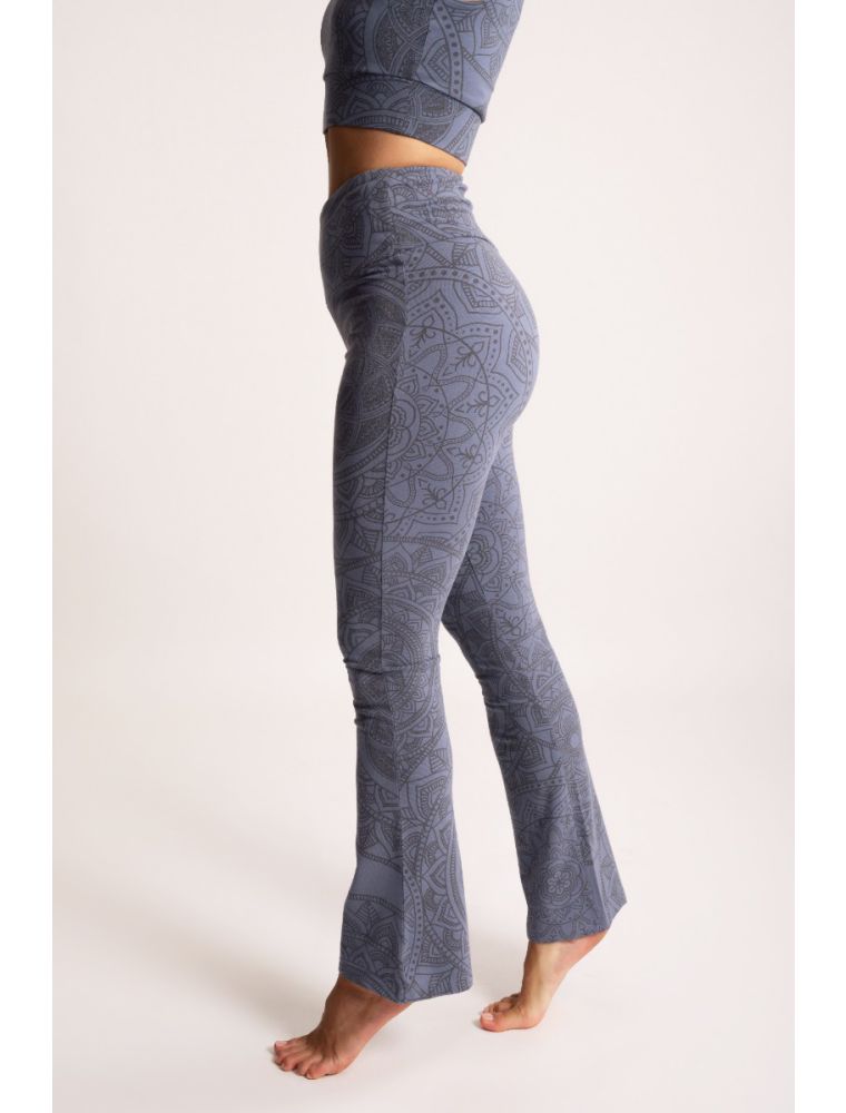 Yoga Hose Guna - enzianblau