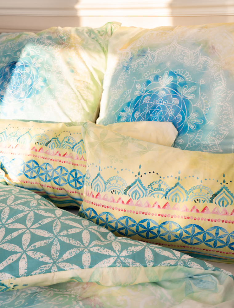 Bettwäsche, blau, Bio-Baumwolle, Wald, Pflanze, Mandala, Frau, Bed linen, blue, organic cotton, bedroom, bed, plant, mandala, woman