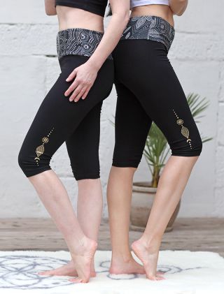 Yoga Leggings Capri Madhya Maui
